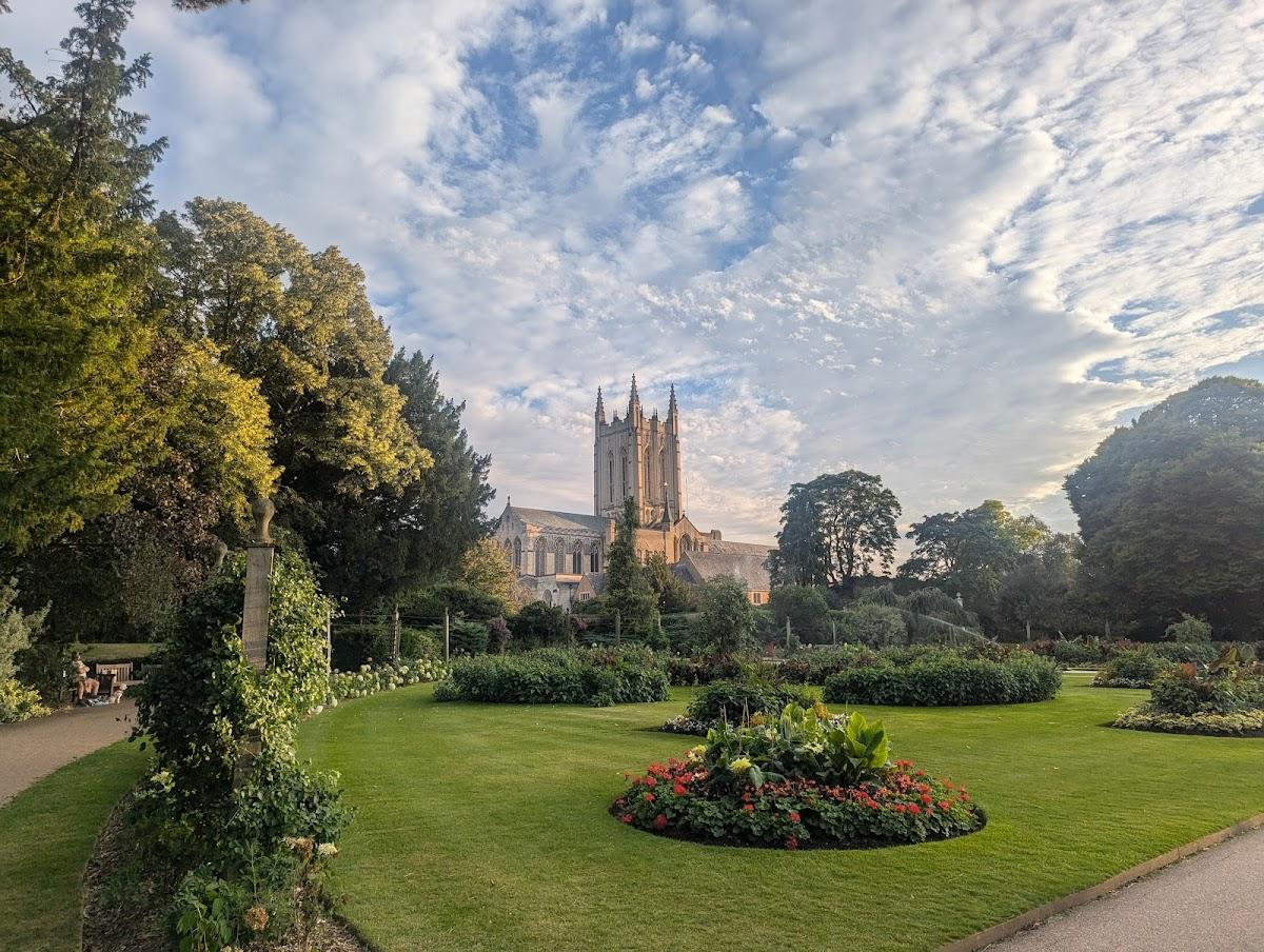 English Heritage - Bury St Edmunds Abbey